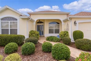 868 GILBERT PLACE, THE VILLAGES, FL 32162 Sold 03/25/25