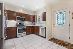 1210 AVENIDA DE LAS CASAS, THE VILLAGES, FL 32159 Sold 01/22/25