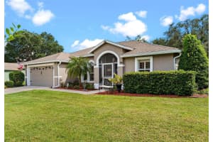 5208 GROVE MANOR, LADY LAKE, FL 32159 Sold 02/28/25