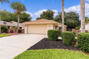 1516 POINTE DR LAKE, LEESBURG, FL 34748 Sold 11/08/24