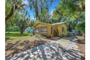 120 GROVE STREET, EUSTIS, FL 32726 Sold 02/14/25