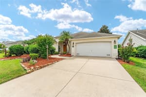 1386 FLORENCE PATH, THE VILLAGES, FL 32162 Sold 01/08/25
