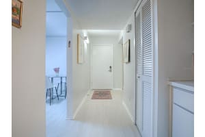 16 ESCONDIDO CIRCLE, ALTAMONTE SPRINGS, FL 32701 Sold 03/19/25