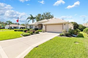 1676 NORFOLK AVENUE, THE VILLAGES, FL 32162 Sold 03/11/25