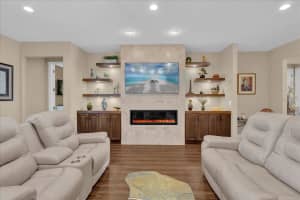 733 TURNBERRY LANE, THE VILLAGES, FL 32159 Sold 01/17/25