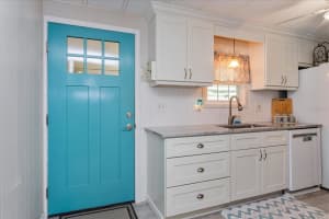 132 CHESTNUT STREET, LEESBURG, FL 34748 Sold 01/20/25