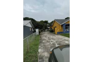 3429 PELHAM STREET, MELBOURNE, FL 32901 Sold 04/23/25