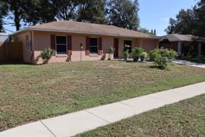 540 PARK GLEN DRIVE, TAVARES, FL 32778 Sold 03/31/25