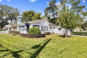 147 9TH AVENUE, MOUNT DORA, FL 32757 Sold 11/26/24