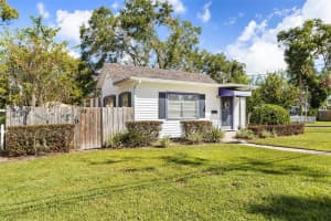 147 9TH AVENUE, MOUNT DORA, FL 32757 Sold 11/26/24
