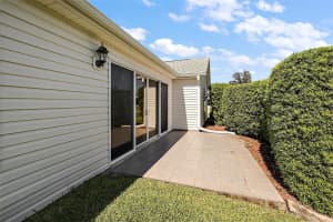 1215 EL ESPARZA LANE, LADY LAKE, FL 32159 Sold 02/27/25