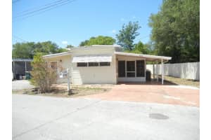 1010 OAKLAND CIRCLE, TAVARES, FL 32778 Sold 03/17/25