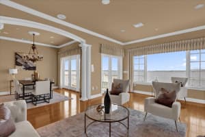305 SHADOW HARBOUR LN #305, MOUNT DORA, FL 32757 Sold 01/03/25