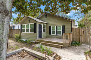 419 BARROW AVENUE, TAVARES, FL 32778 Sold 03/12/25