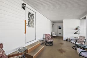 813 ROYAL PALM AVENUE, LADY LAKE, FL 32159 Sold 02/12/25