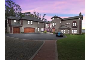 6118 DORA DRIVE, MOUNT DORA, FL 32757 Sold 11/03/25