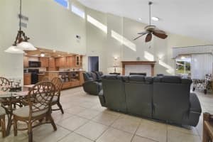 1024 LINKSIDE CT, APOPKA, FL 32712 Sold 01/03/25