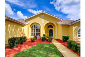 4830 SAWGRASS LAKE CIRCLE, LEESBURG, FL 34748 Sold 01/16/25