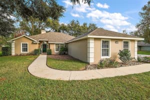 422 OAK VIEW DRIVE, TAVARES, FL 32778 Sold 12/18/24