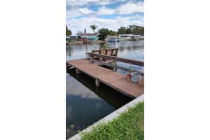 1432 SOUTH SHORE DRIVE, TAVARES, FL 32778 Sold 04/25/25