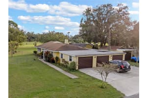 1120 ROBIE AVENUE, MOUNT DORA, FL 32757 Sold 03/27/25