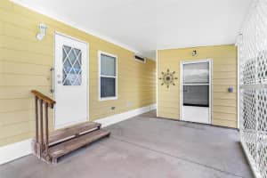715 CARRIAGE LANE, LEESBURG, FL 34748 Sold 03/26/25
