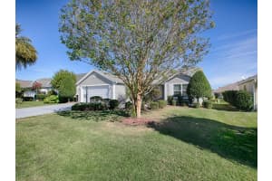 647 BRADFORD LOOP, THE VILLAGES, FL 32163 Sold 03/25/25
