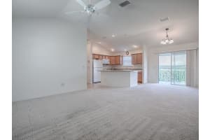 647 BRADFORD LOOP, THE VILLAGES, FL 32163 Sold 03/25/25