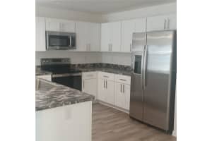 439 WOODVIEW DRIVE, TAVARES, FL 32778 Sold 04/25/25
