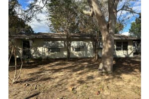 1201 SHERMAN AVENUE, TAVARES, FL 32778 Sold 01/09/25