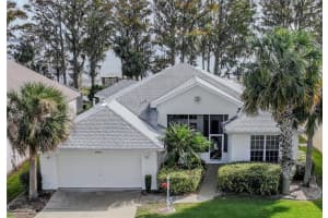 6356 SAILBOAT AVENUE, TAVARES, FL 32778 Sold 03/05/25