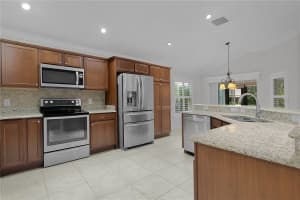469 PINFISH COURT, THE VILLAGES, FL 32163 Sold 02/27/25