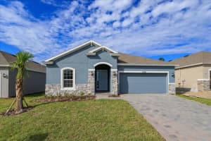 2827 Supermarine Rd, TAVARES