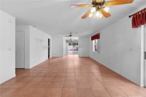 952 AVALON AVENUE, THE VILLAGES, FL 32159 Sold 03/14/25