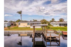 929 SUNSET CIRCLE, TAVARES, FL 32778 Sold 04/04/25