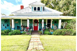 176 TROWELL AVENUE, UMATILLA, FL 32784 Sold 05/09/25