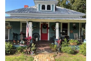 176 TROWELL AVENUE, UMATILLA, FL 32784 Sold 05/09/25