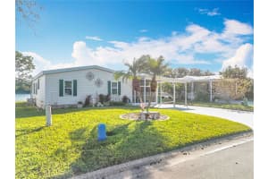 1370 SKYLINE DRIVE, TAVARES, FL 32778 Sold 04/01/25