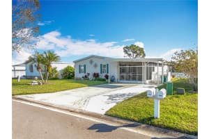 1370 SKYLINE DRIVE, TAVARES, FL 32778 Sold 04/01/25