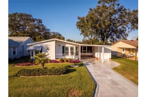 1121 PARADISE DRIVE, LADY LAKE, FL 32159 Sold 07/07/25