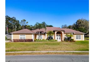 305 LADY LAKE BOULEVARD, LADY LAKE, FL 32159 Sold 08/01/25