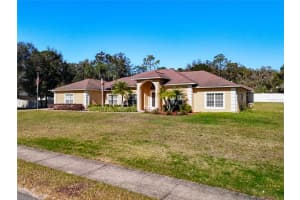 305 LADY LAKE BOULEVARD, LADY LAKE, FL 32159 Sold 08/01/25