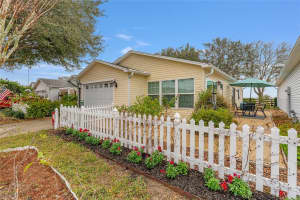 2821 BARBOZA DRIVE, THE VILLAGES, FL 32162 Sold 03/25/25