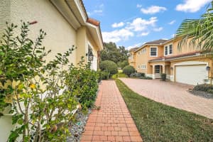 26148 AVENIDA LAS COLINAS #3B, HOWEY IN THE HILLS, FL 34737 Sold 08/19/25