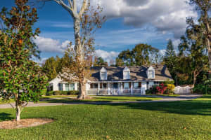 1735 LAKESHORE DRIVE, MOUNT DORA, FL 32757 Sold 03/12/25