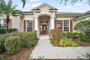 2747 SPICEBUSH LOOP, APOPKA, FL 32712 Sold 03/27/25