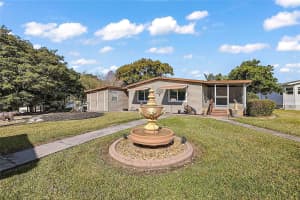34205 Island Dr, LEESBURG