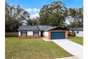 2725 LAKEWOOD LANE, EUSTIS, FL 32726 Sold 04/22/25