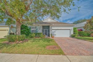 2298 Caledonian St, CLERMONT