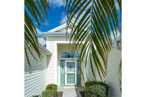 1541 FENIMORE LANE, THE VILLAGES, FL 32162 Sold 03/18/25